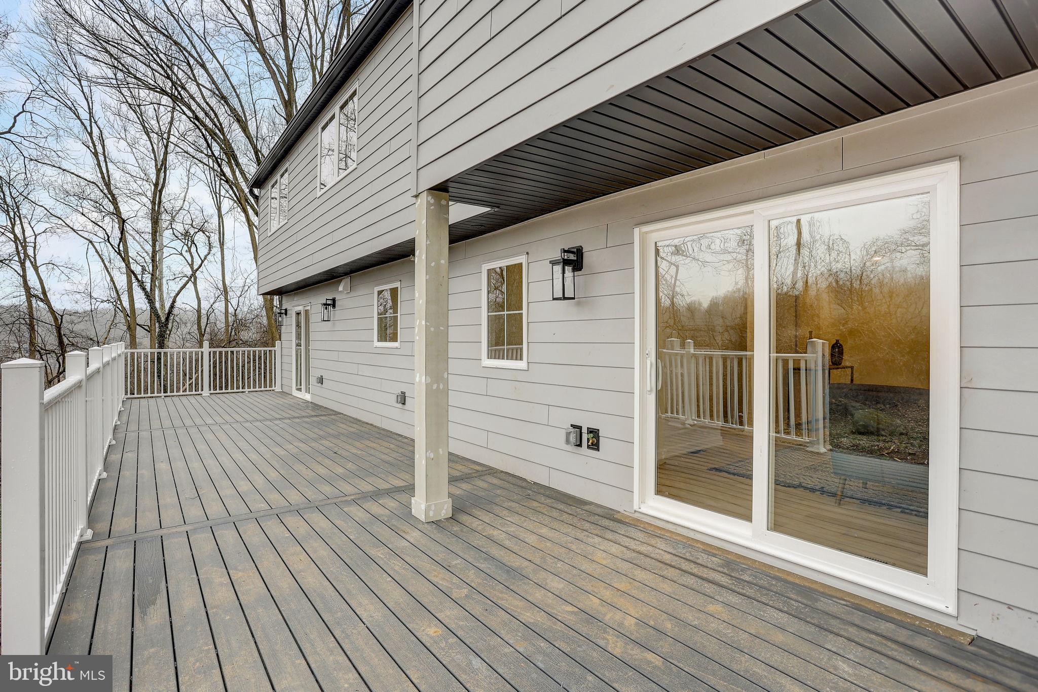 GLADWYNE - Residential