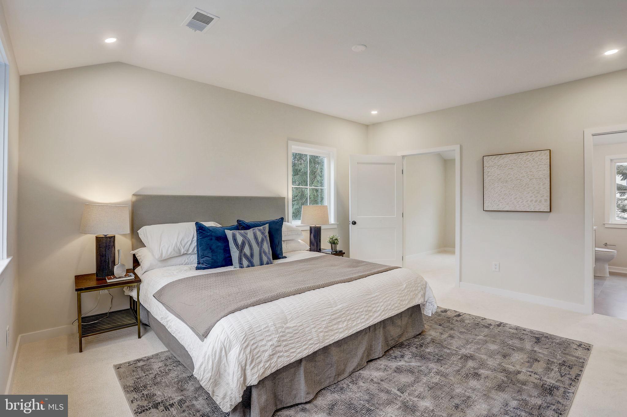 GLADWYNE - Residential