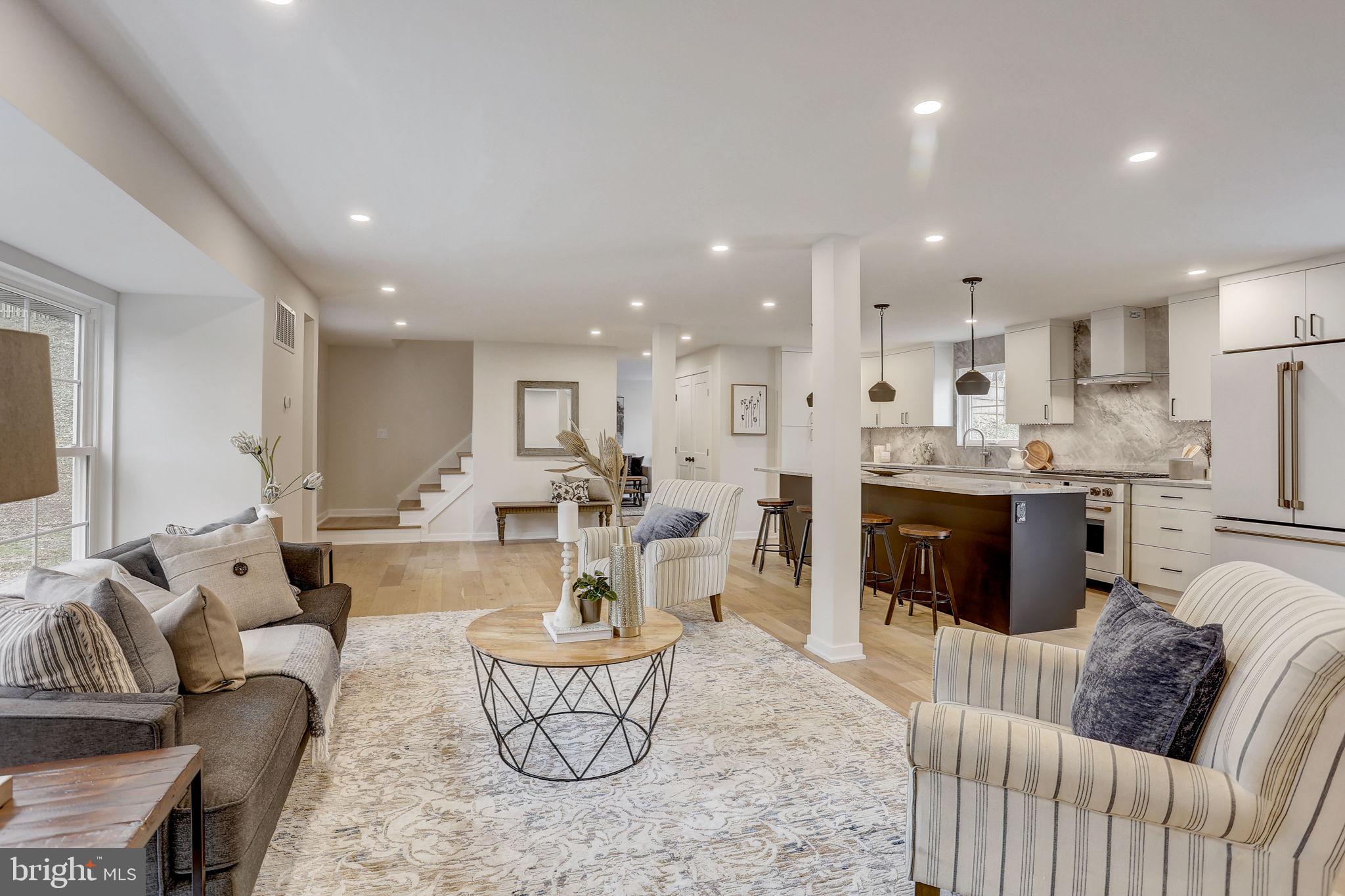 GLADWYNE - Residential