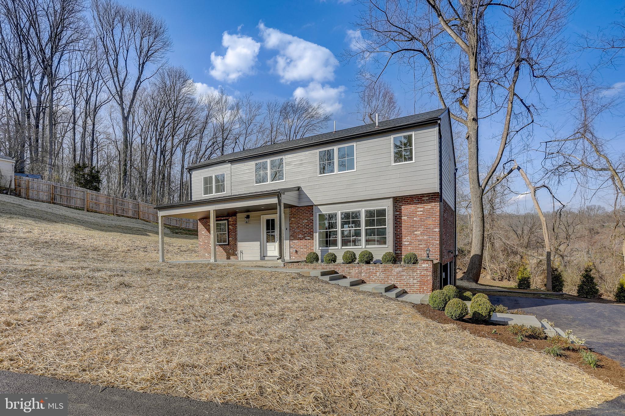 GLADWYNE - Residential