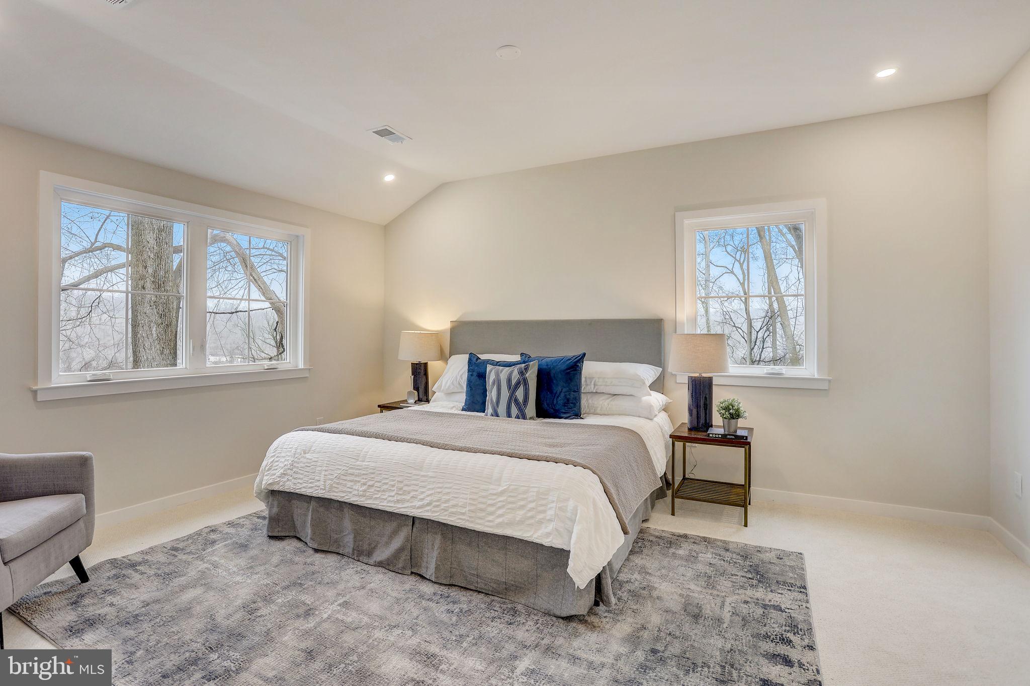 GLADWYNE - Residential