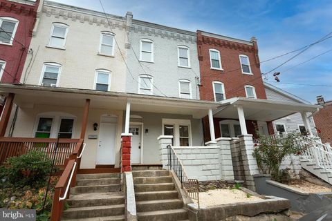 Photo of 738 S Lime Street, LANCASTER, PA 17602 (MLS # PALA2077324)