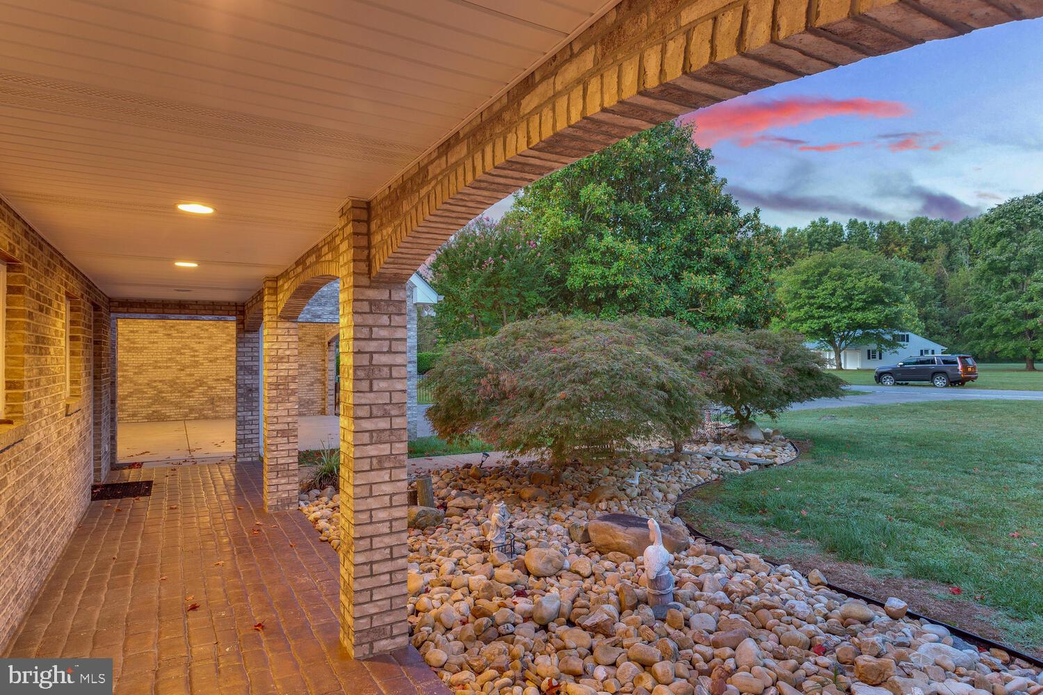 HALF PONE POINT - Residential