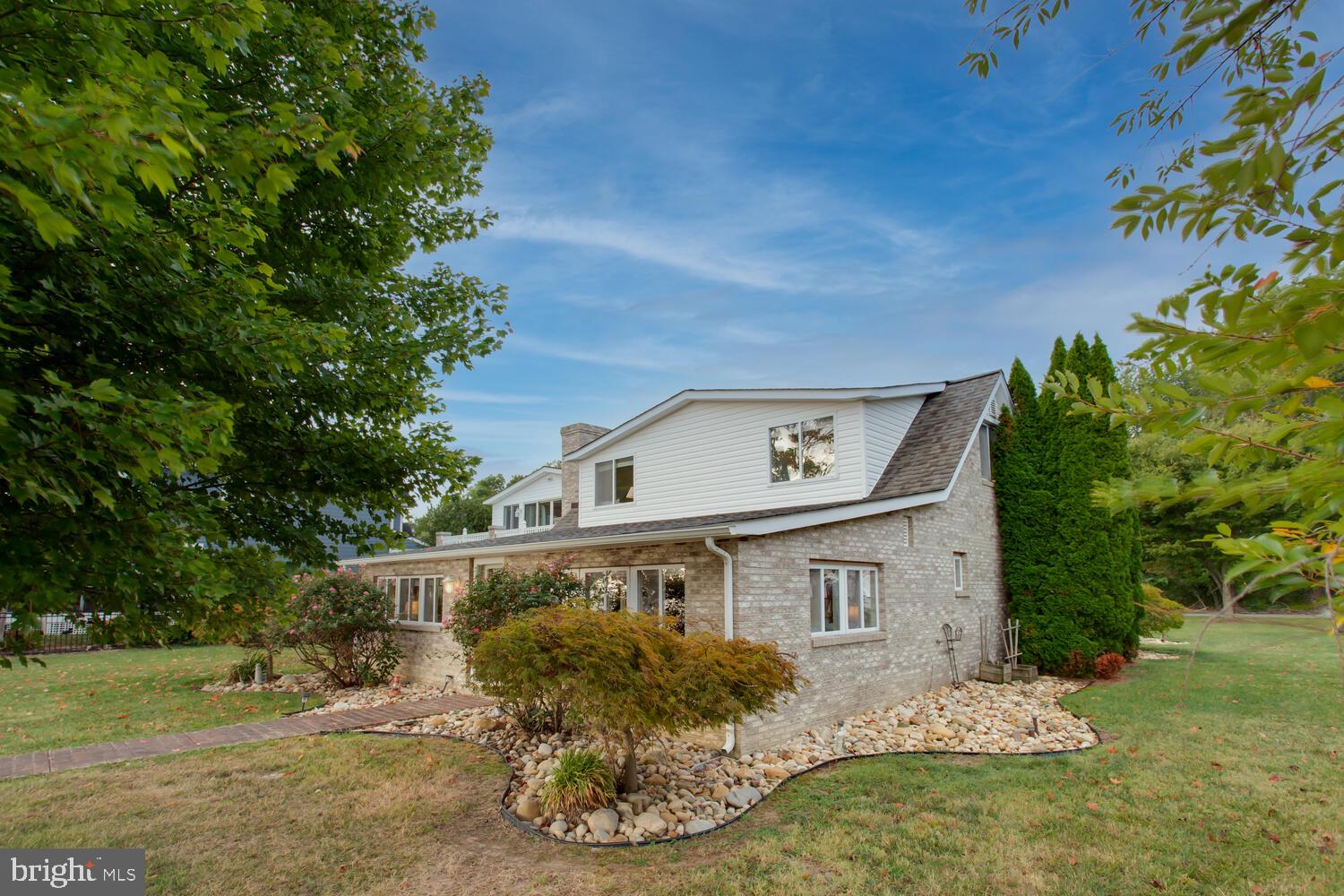 HALF PONE POINT - Residential