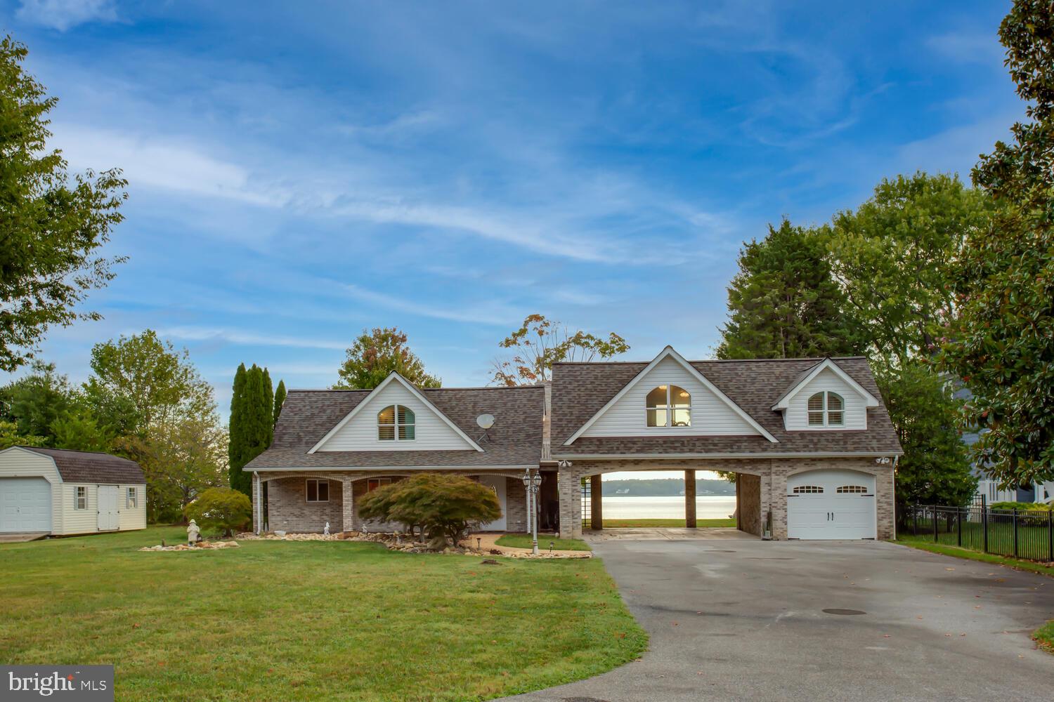 HALF PONE POINT - Residential