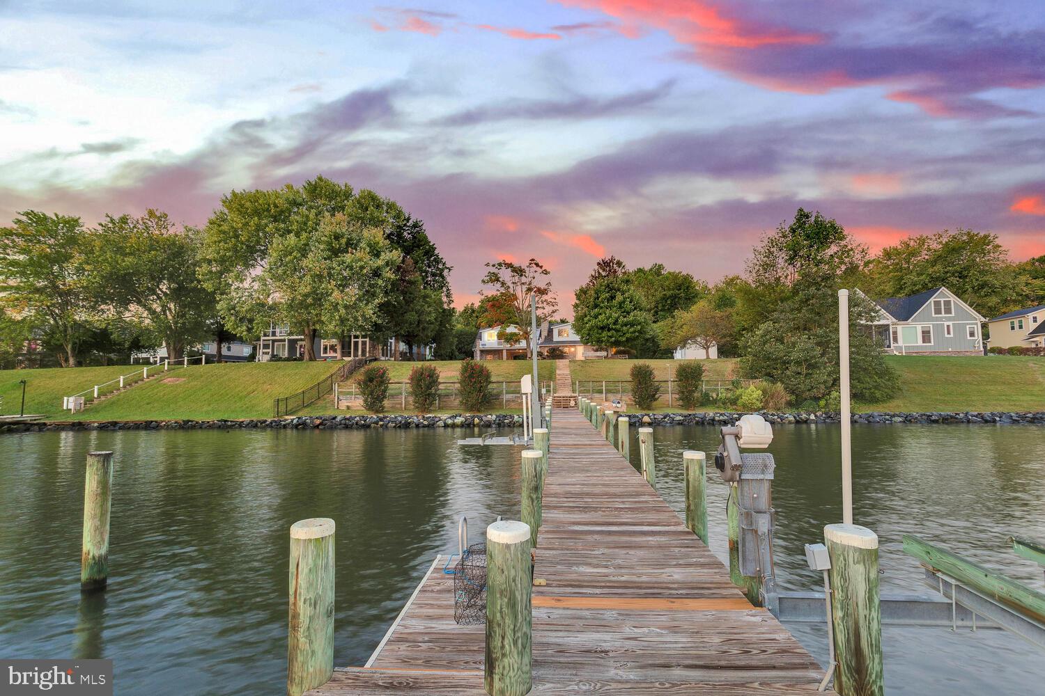 HALF PONE POINT - Residential