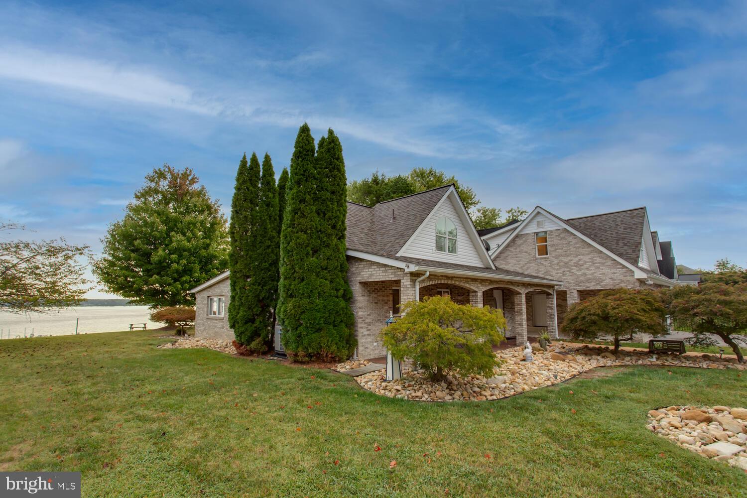 HALF PONE POINT - Residential