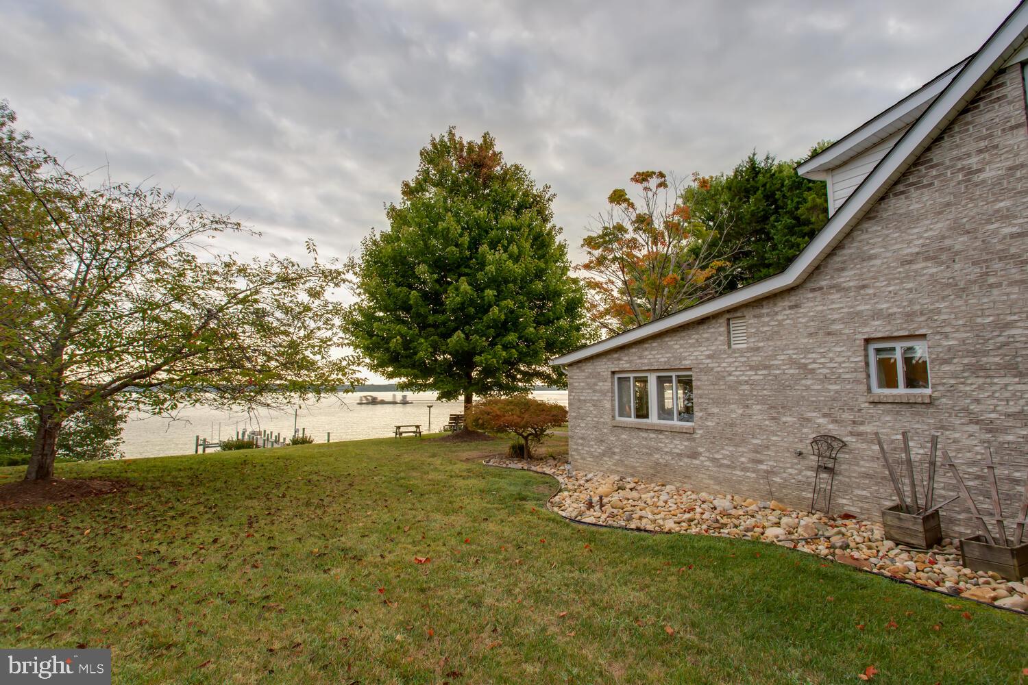 HALF PONE POINT - Residential