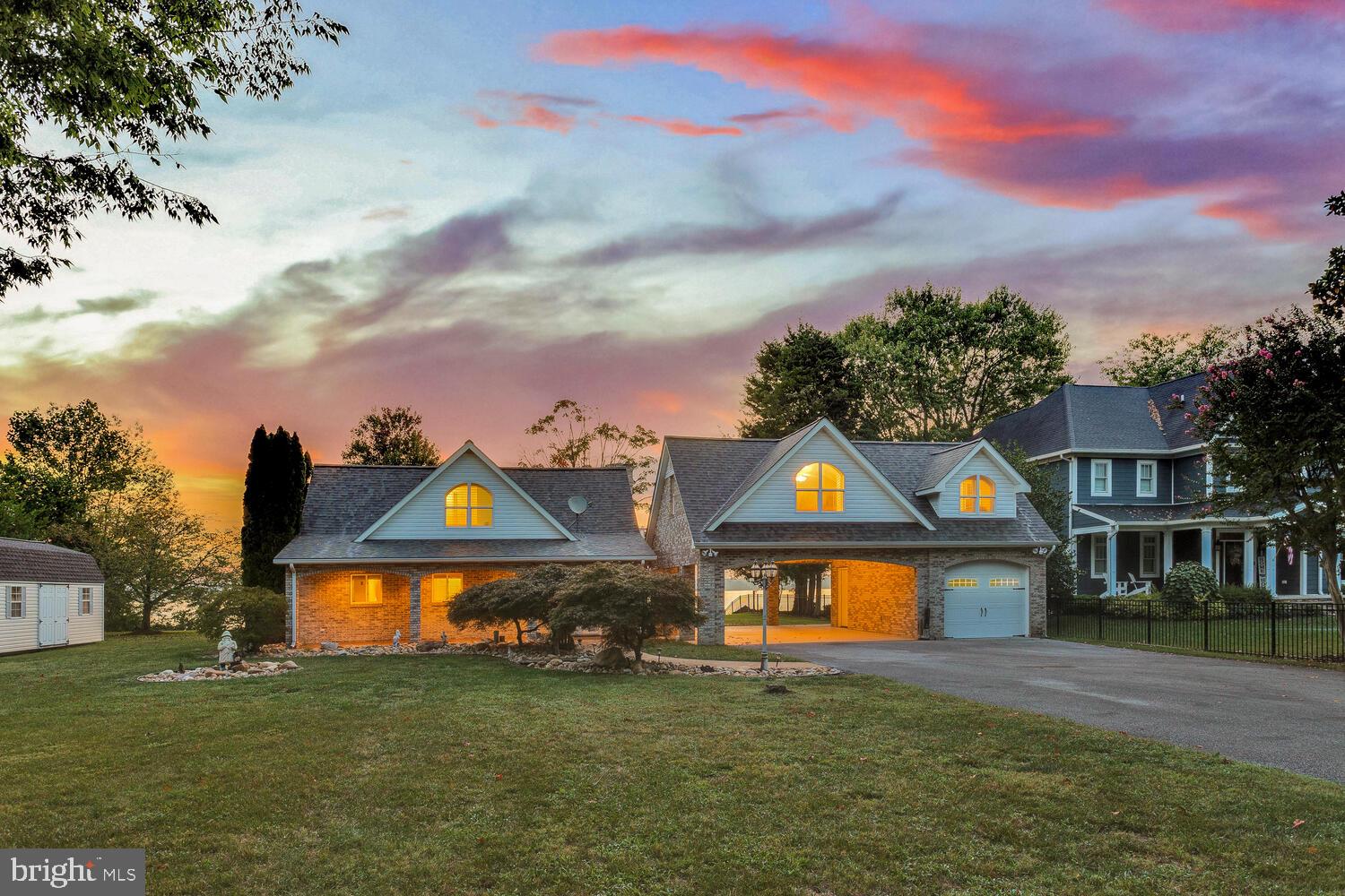 HALF PONE POINT - Residential