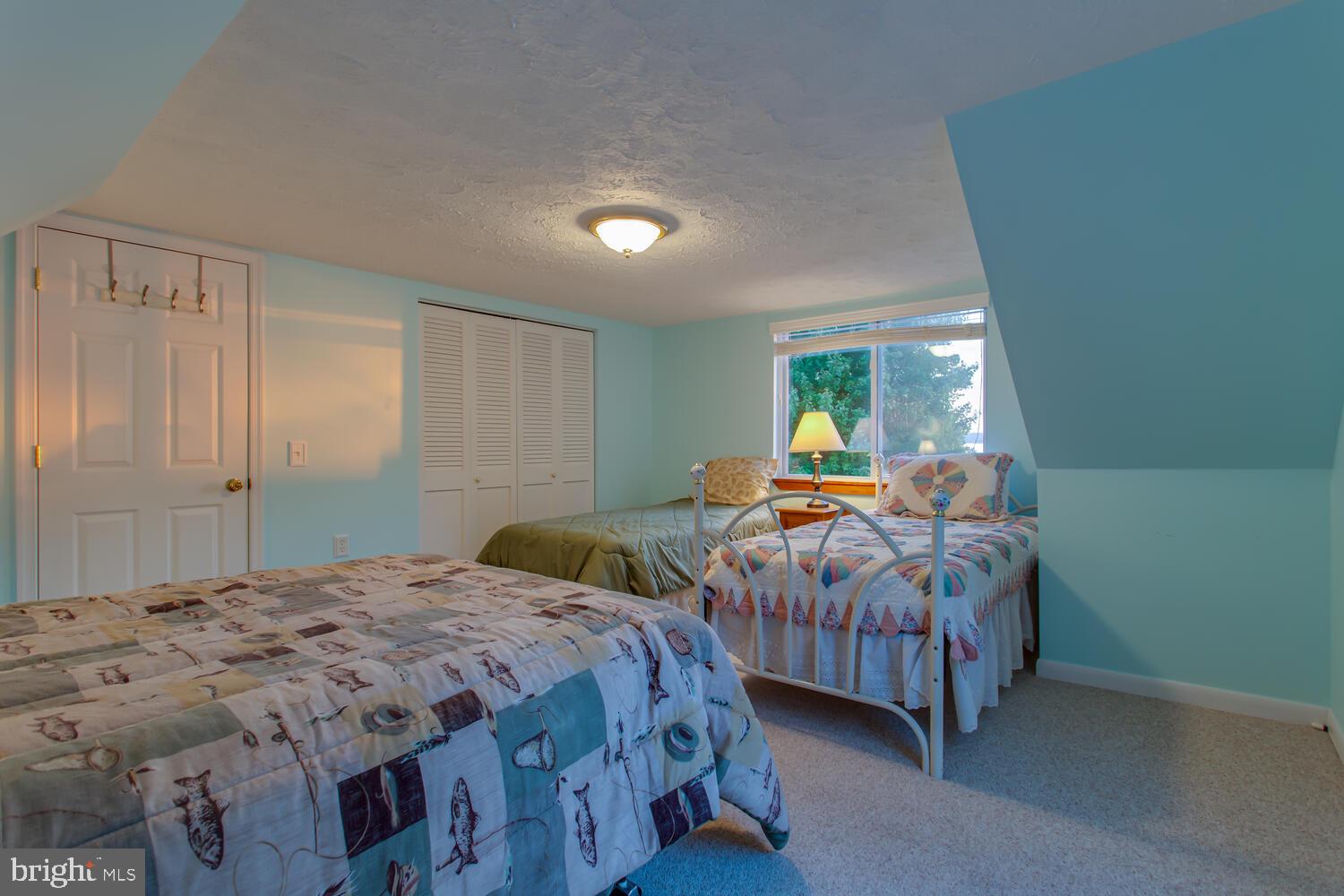 HALF PONE POINT - Residential