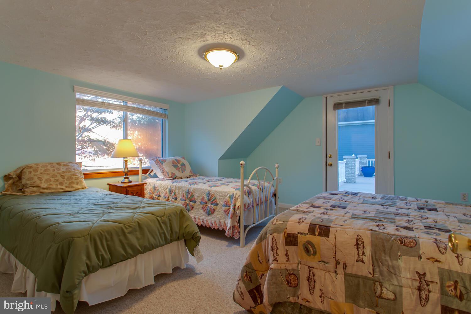 HALF PONE POINT - Residential