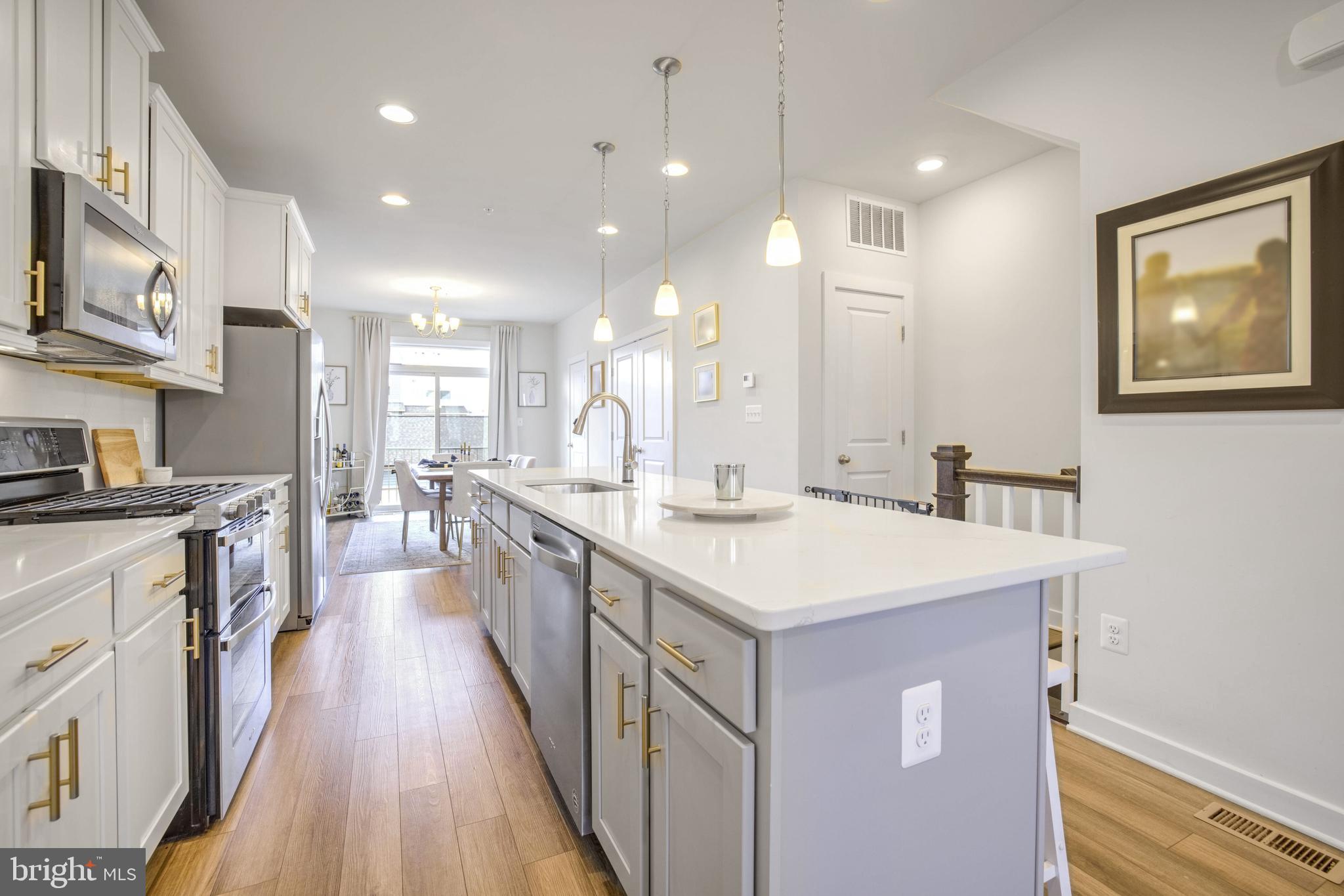 VILLAGES OF URBANA - Residential