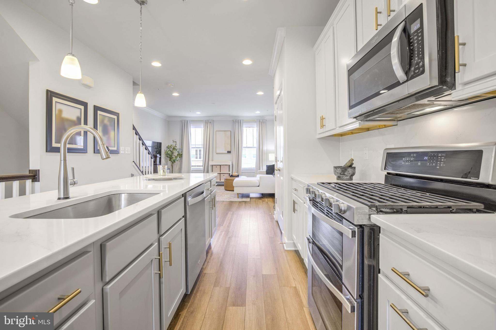 VILLAGES OF URBANA - Residential