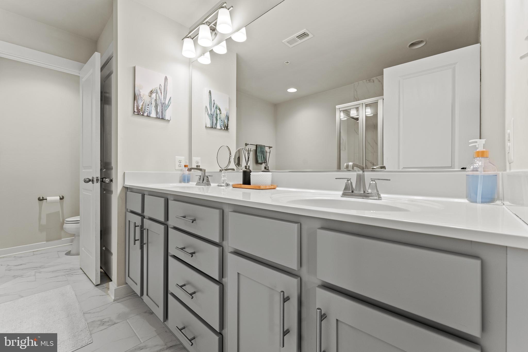 VILLAGES OF URBANA - Residential