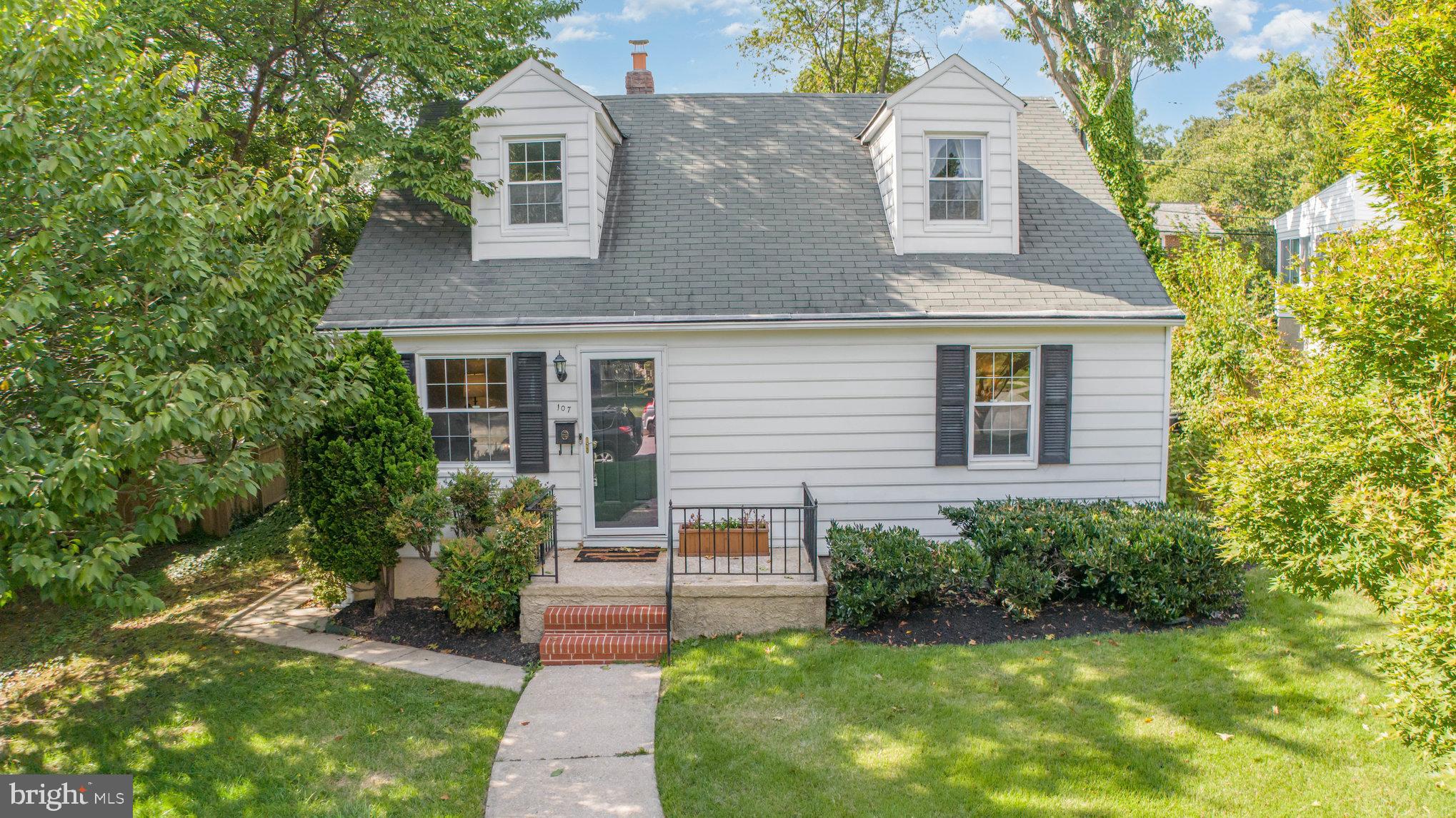 This charming Cape Cod style home is nestled on a lovely tree-lined street in a welcoming and sought after community- quaint, cozy and full of character! Having recently undergone a huge remodel, this home is move in ready! Large living room windows fill the home with abundant natural light, highlighting the luxury plank flooring and modern paint throughout the main level. The spacious eat in kitchen features quartz counters and opens directly to the enclosed screened porch for seamless indoor-outdoor living. Convenient main level living offers 2 bedrooms and an updated full bath, while the upper level features 2 generously sized bedrooms. Finished basement includes a half bath, laundry room, and plenty of versatile space for family room, gym or office!
Updates...new electric panel, HWH '25, waterproofed basement '25, new upper level carpet, updated HVAC and more! Additional highlights include the proximity to top rated schools, shopping and dining!
