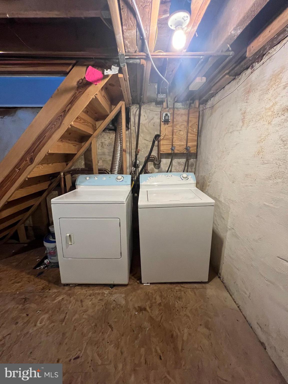 SPRUCE HILL - Residential Lease