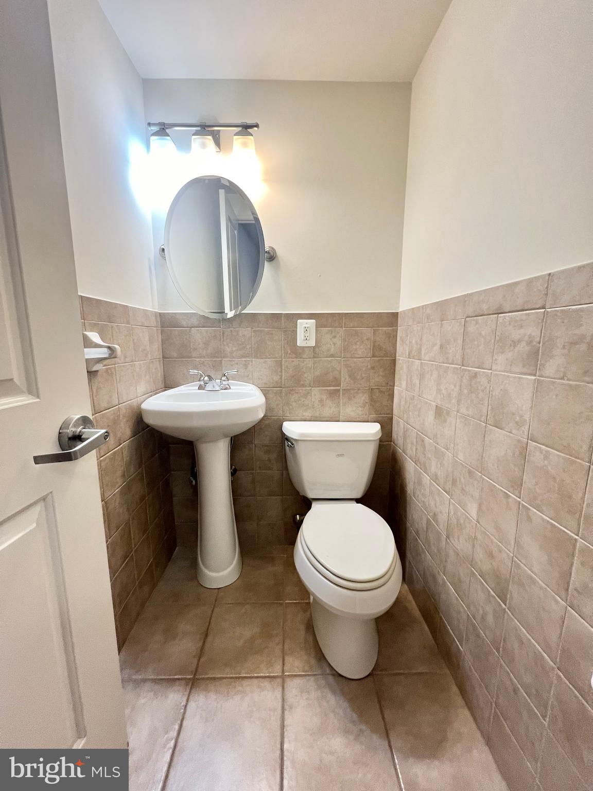 SPRUCE HILL - Residential Lease