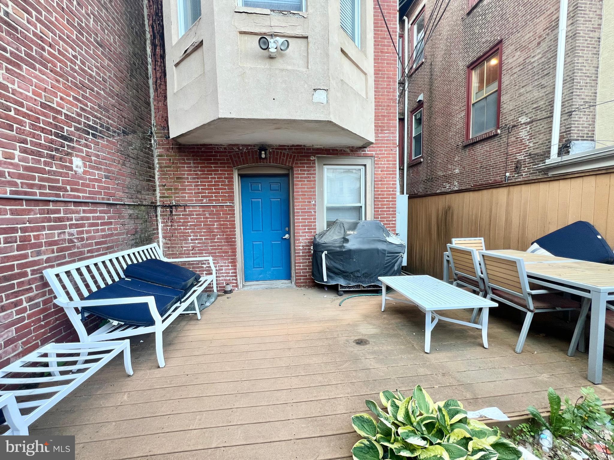 SPRUCE HILL - Residential Lease