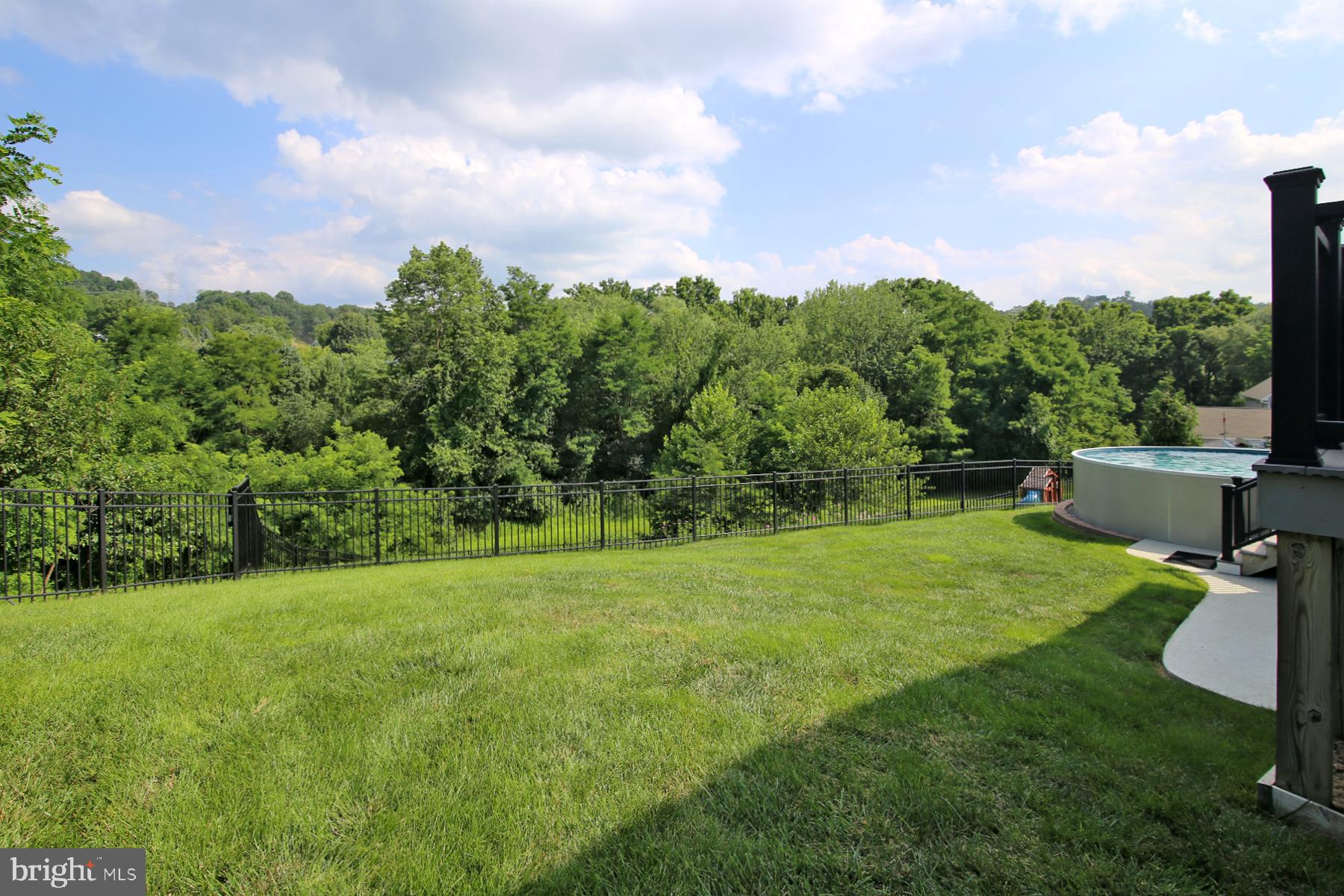 HILLTOP ESTATES - Residential