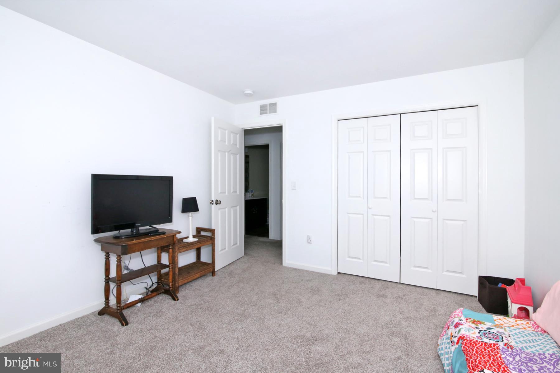 HILLTOP ESTATES - Residential