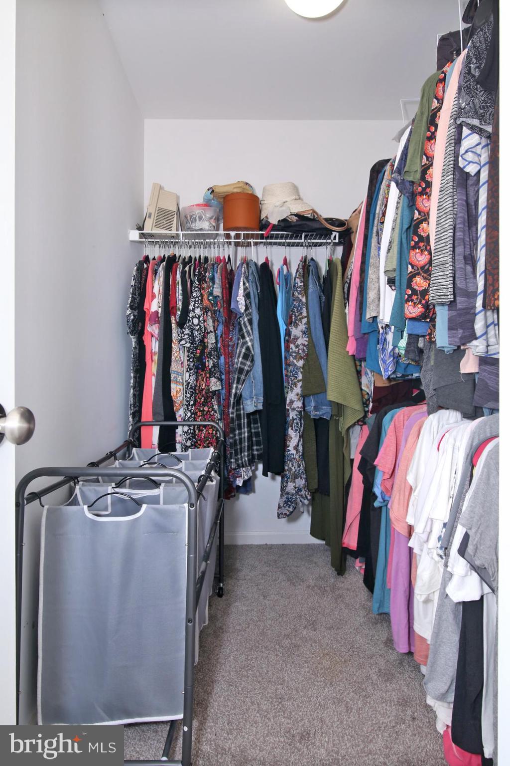 HILLTOP ESTATES - Residential