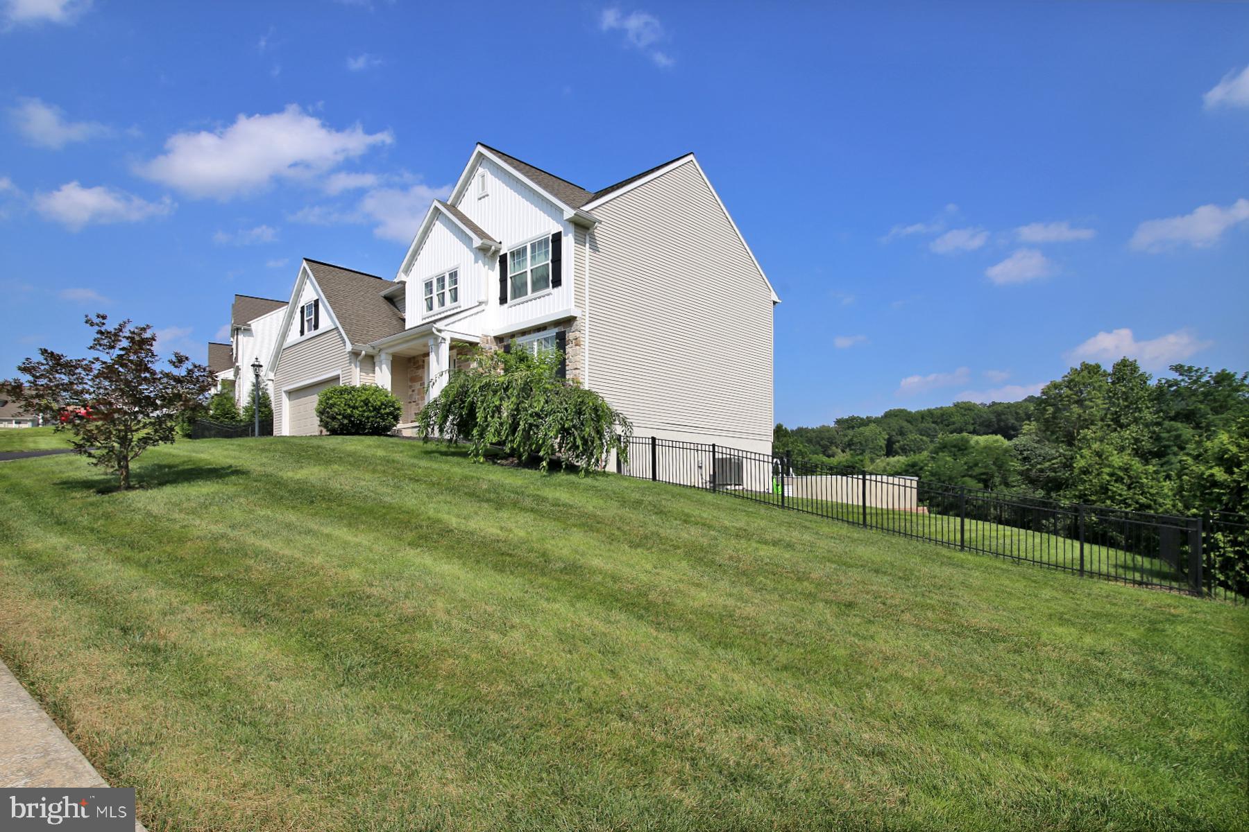 HILLTOP ESTATES - Residential