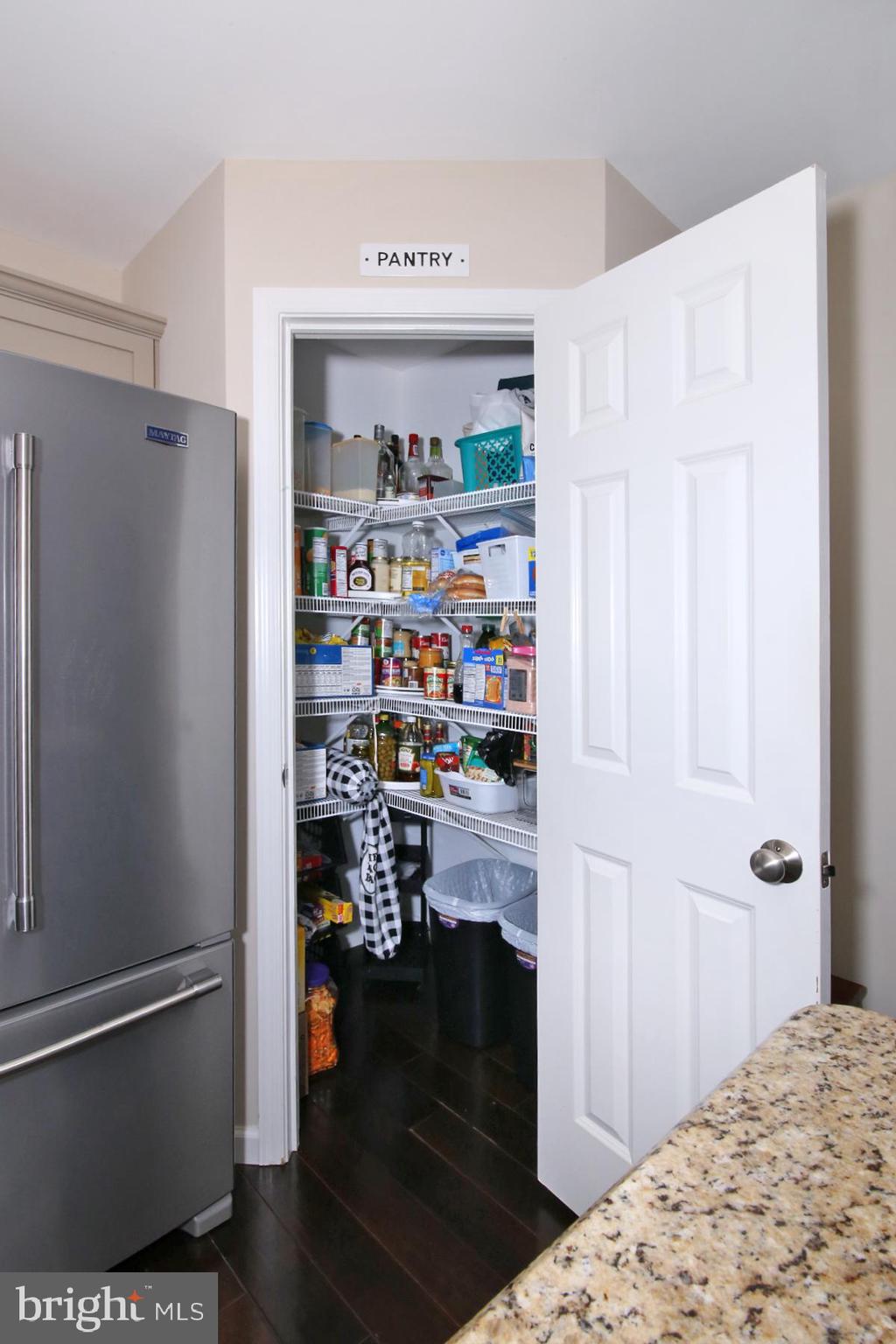 HILLTOP ESTATES - Residential