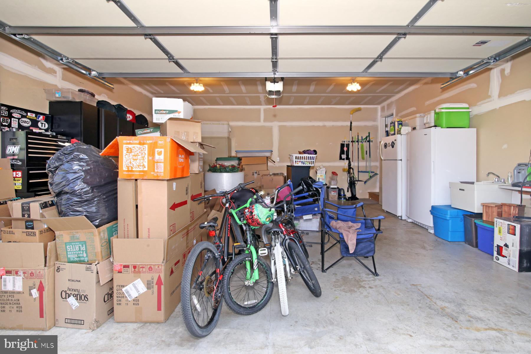 HILLTOP ESTATES - Residential