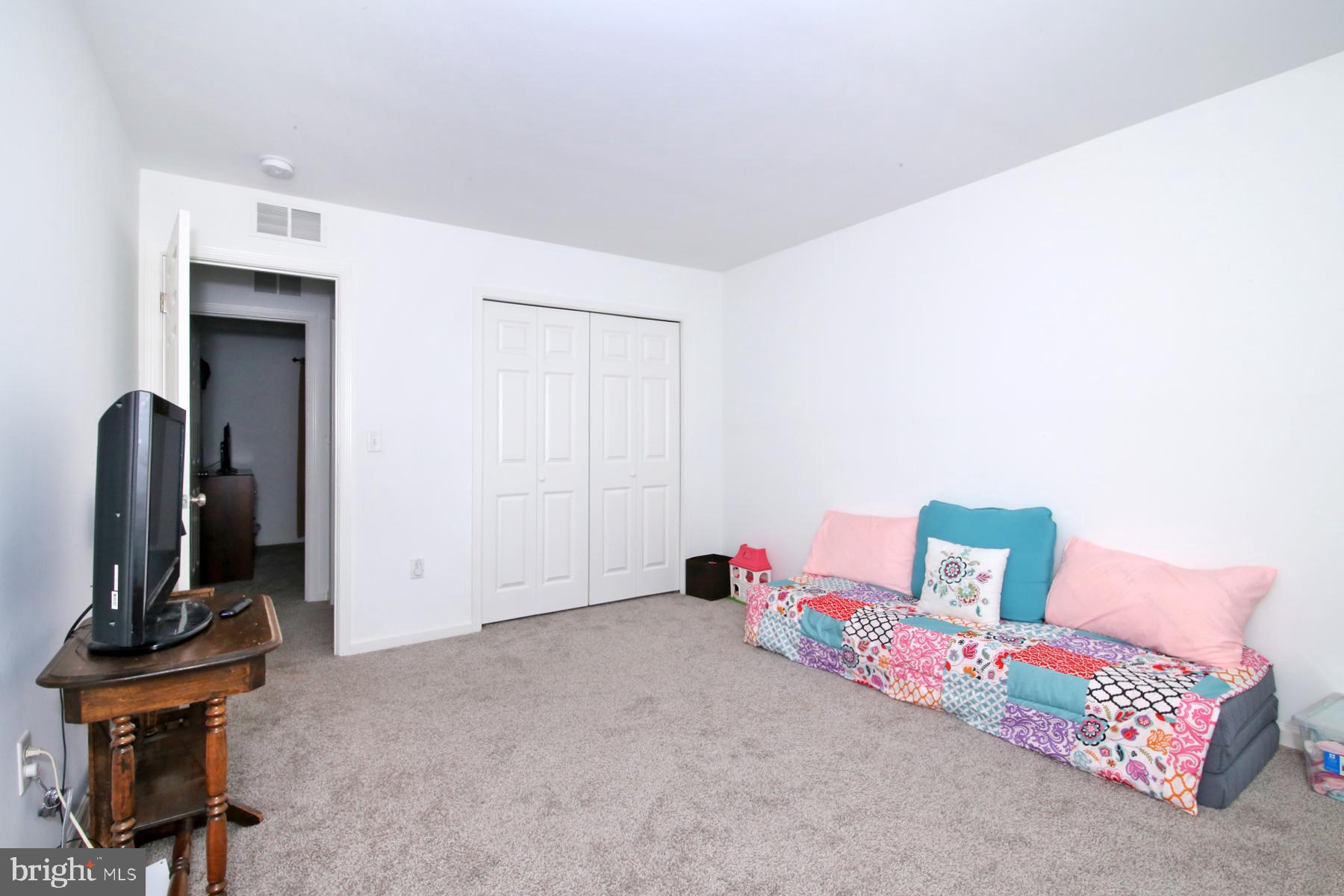 HILLTOP ESTATES - Residential