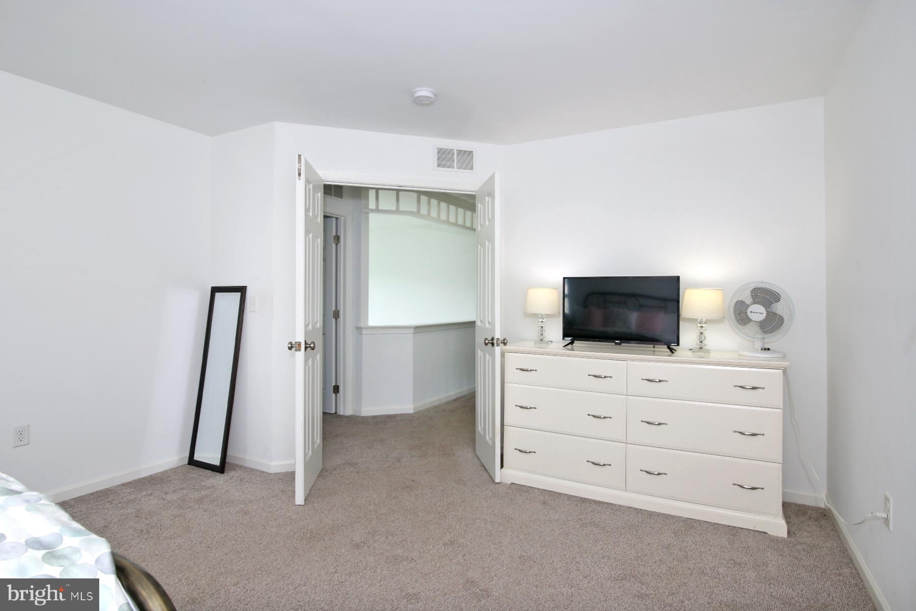 HILLTOP ESTATES - Residential