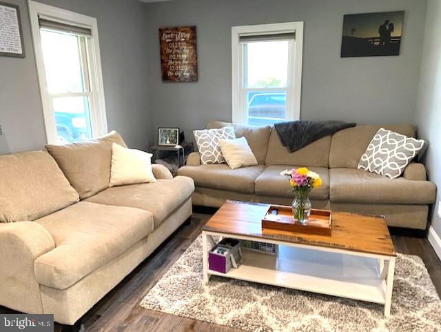 MEETINGHOUSE VIL - Residential