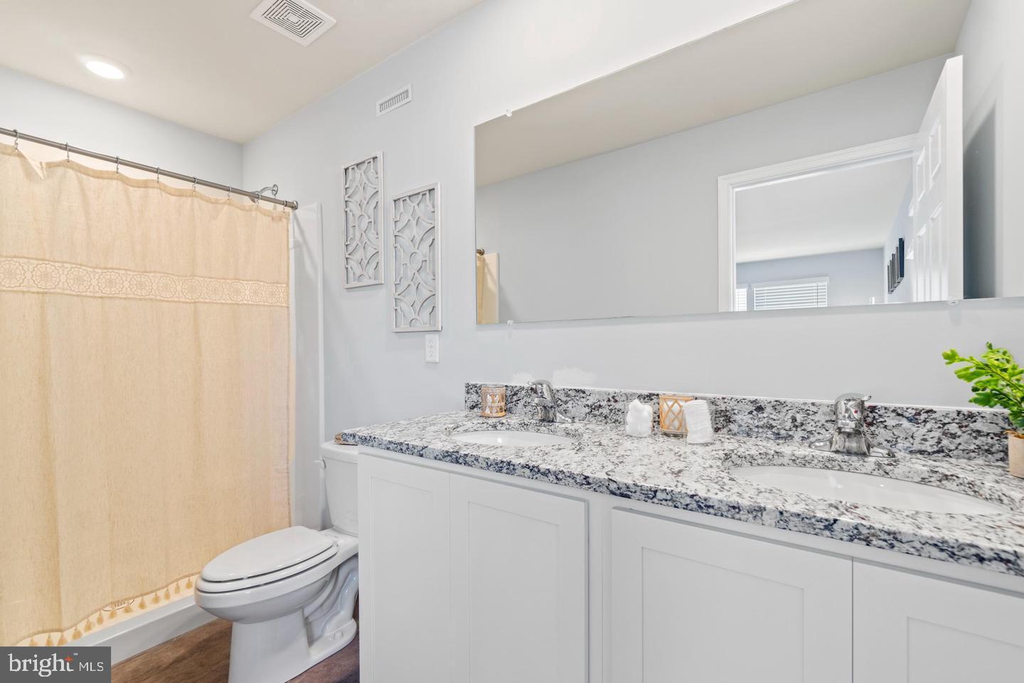 LURAY LANDING - Residential Lease