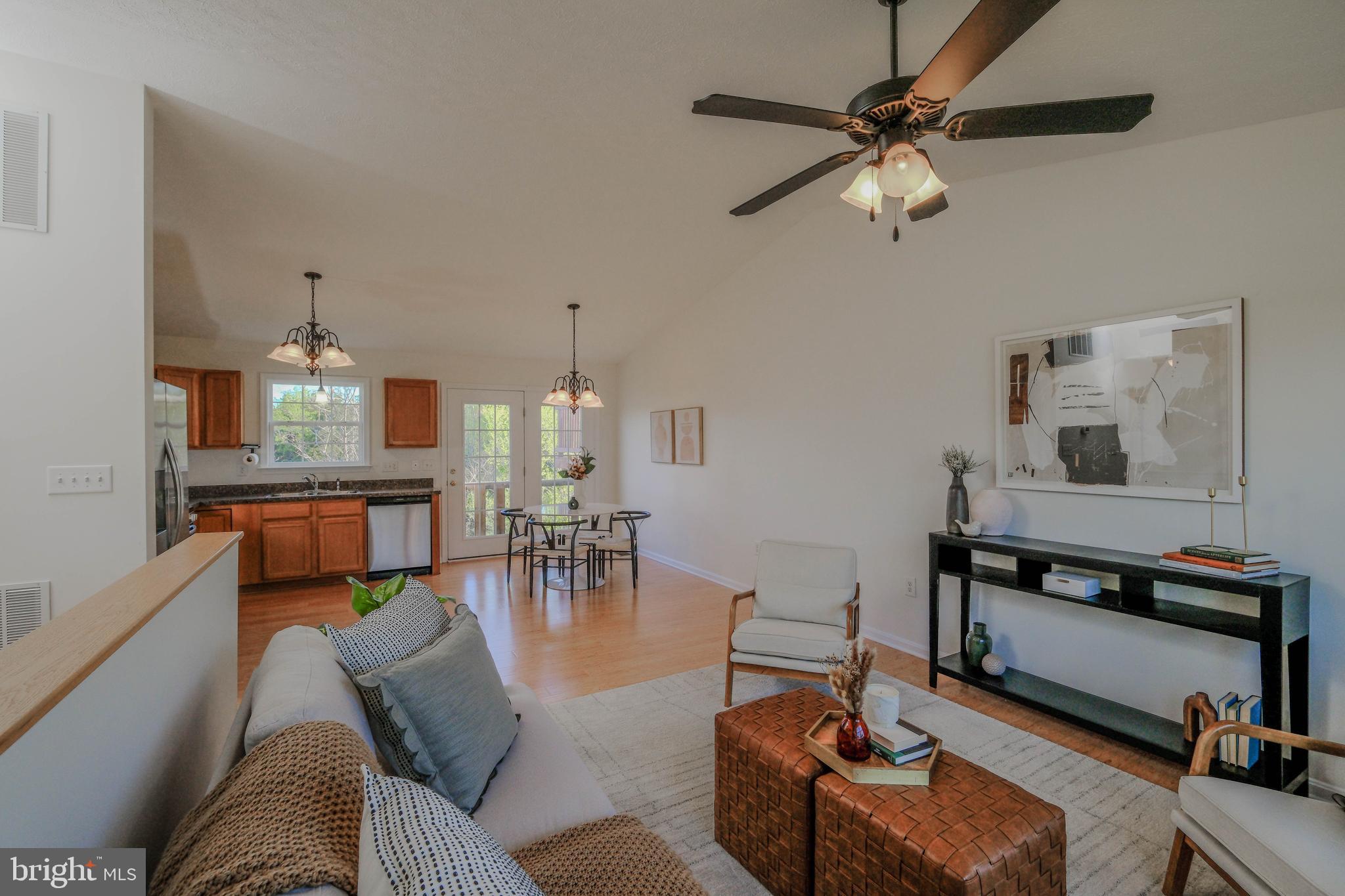 SMITHFIELD - Residential