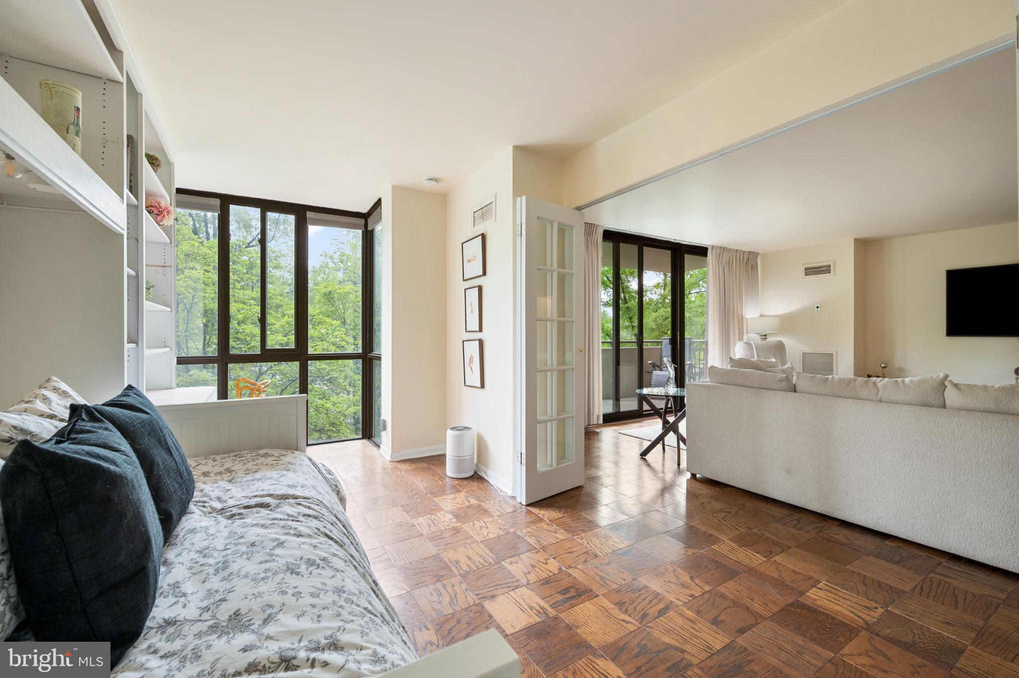 CHEVY CHASE - Residential