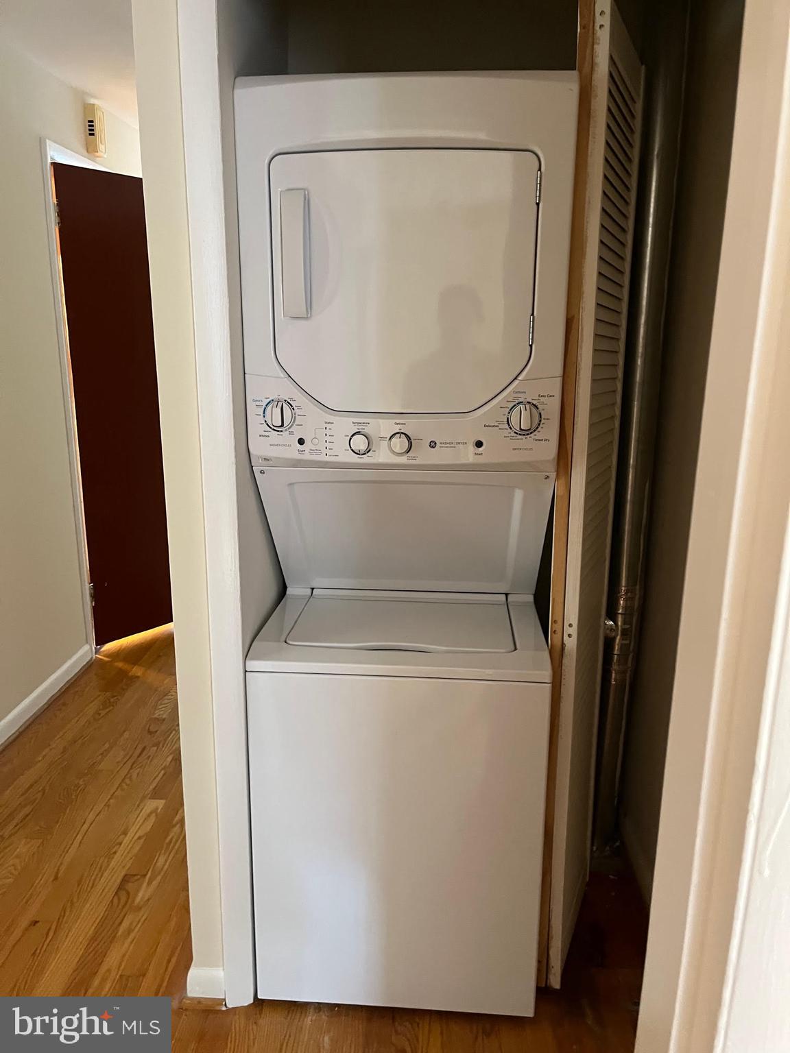 DOUGLAS ESTATES - Residential Lease