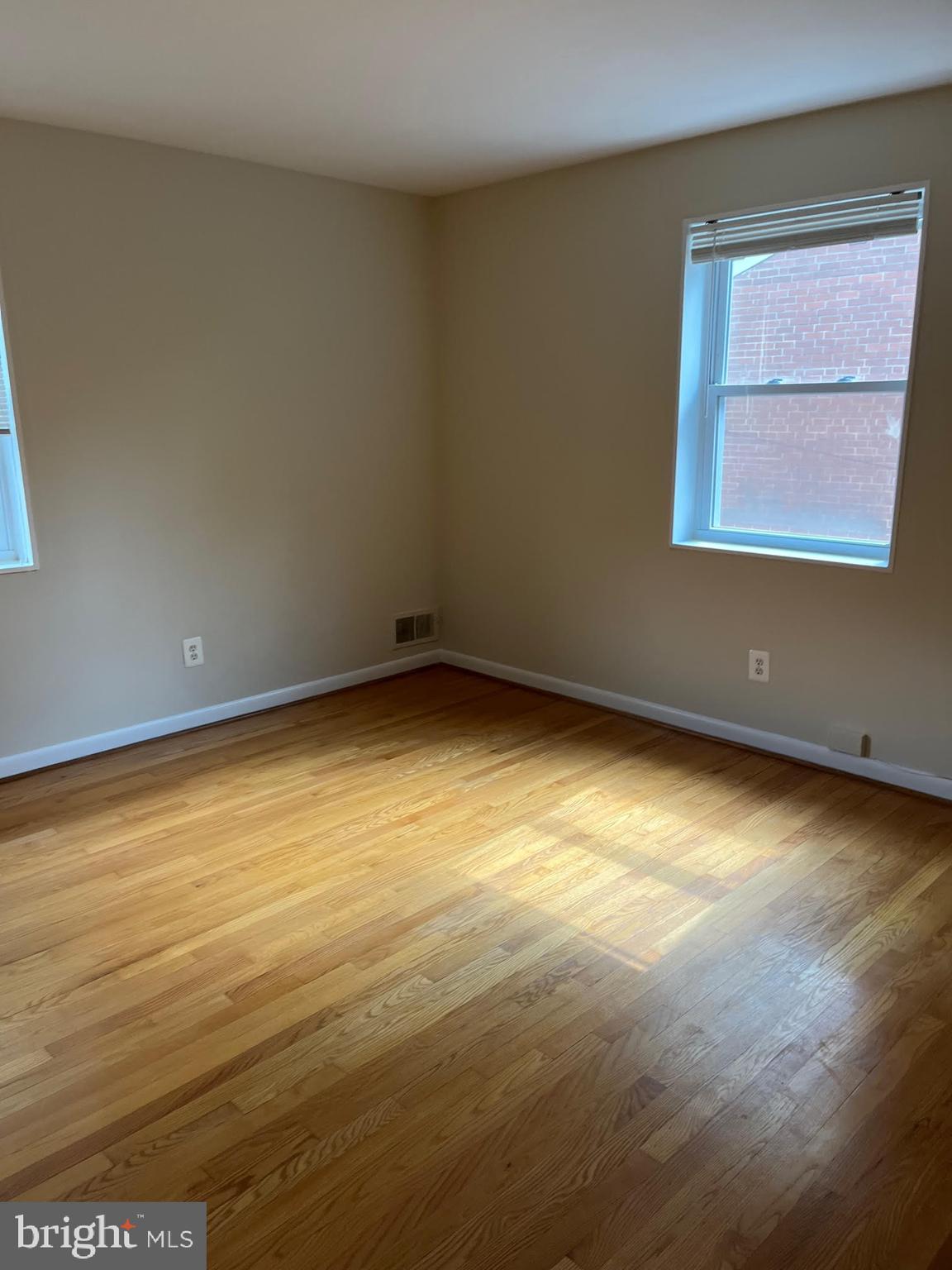 DOUGLAS ESTATES - Residential Lease