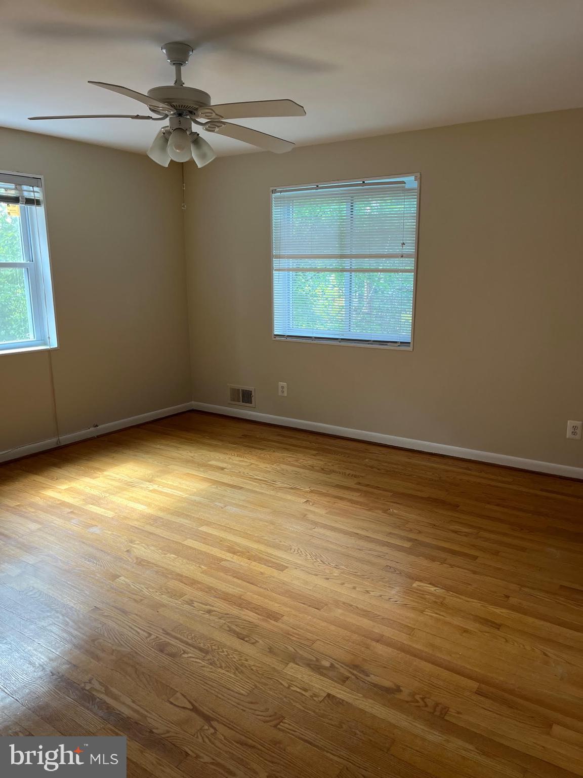 DOUGLAS ESTATES - Residential Lease