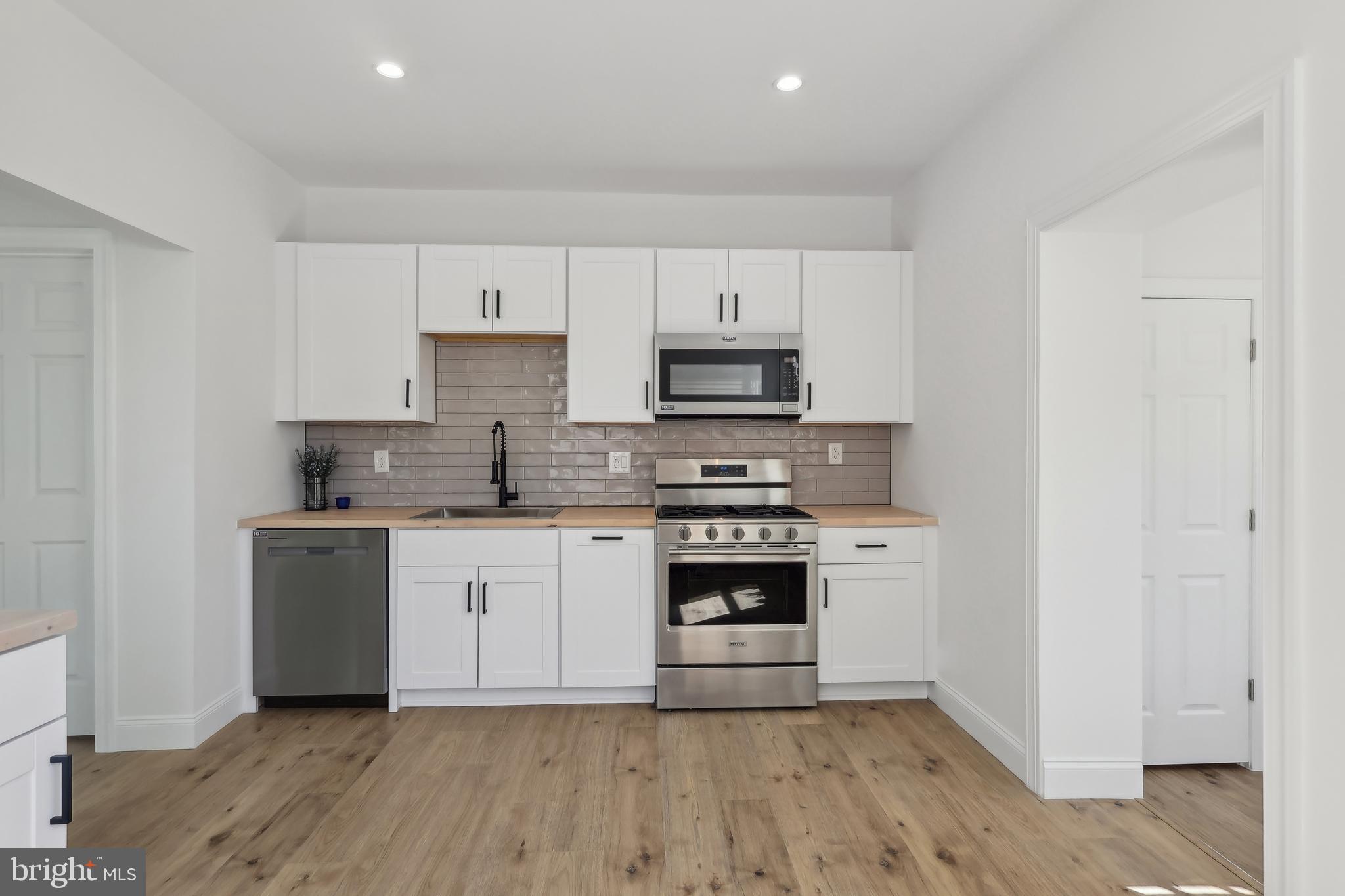 BRYN MAWR - Residential