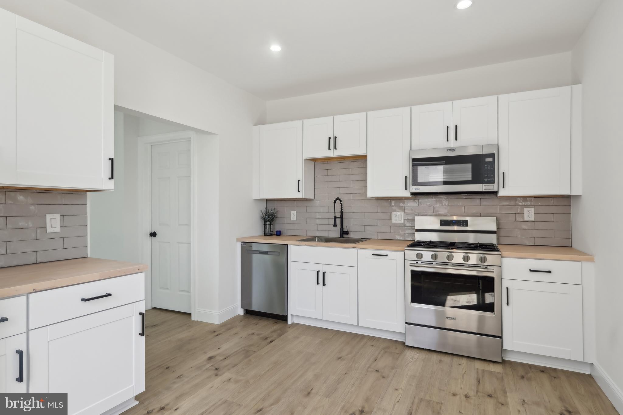 BRYN MAWR - Residential