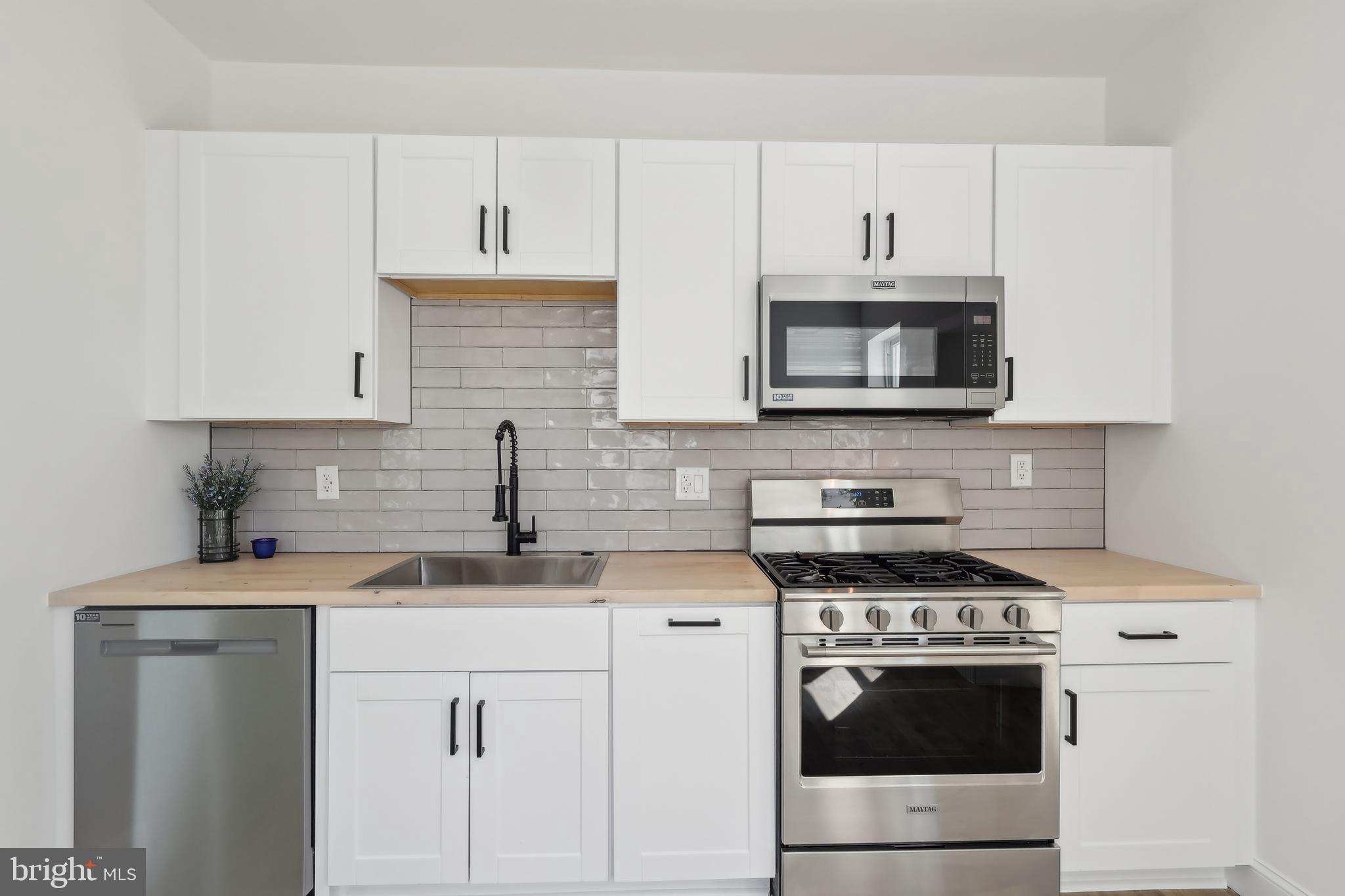 BRYN MAWR - Residential