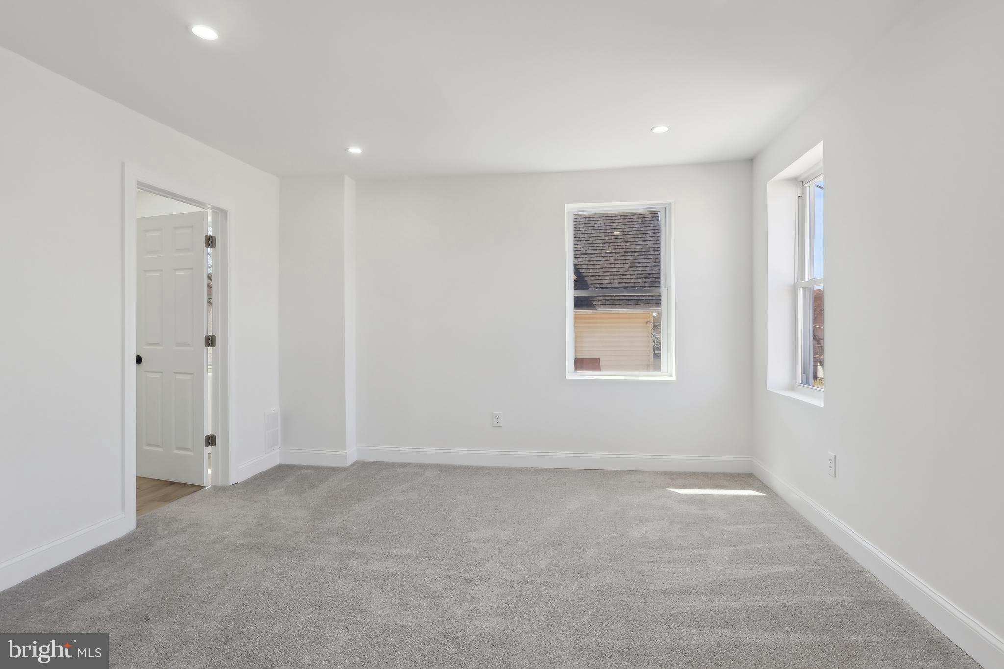 BRYN MAWR - Residential