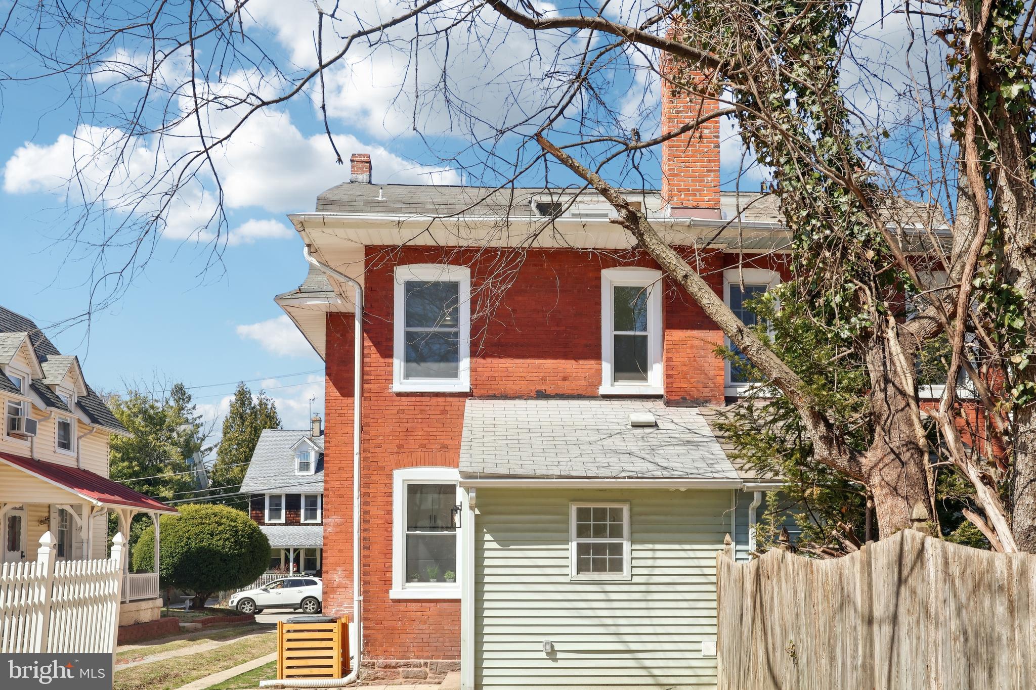 BRYN MAWR - Residential