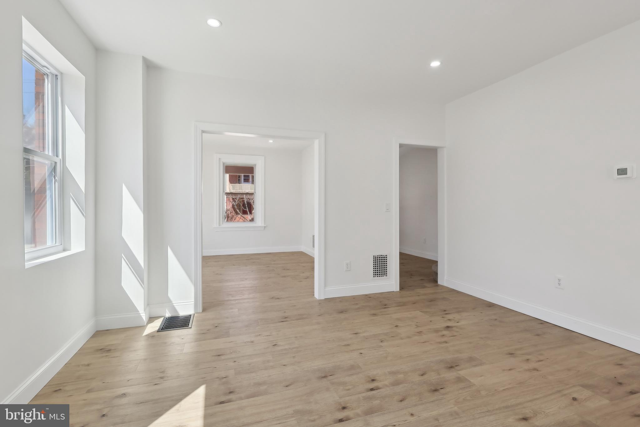 BRYN MAWR - Residential