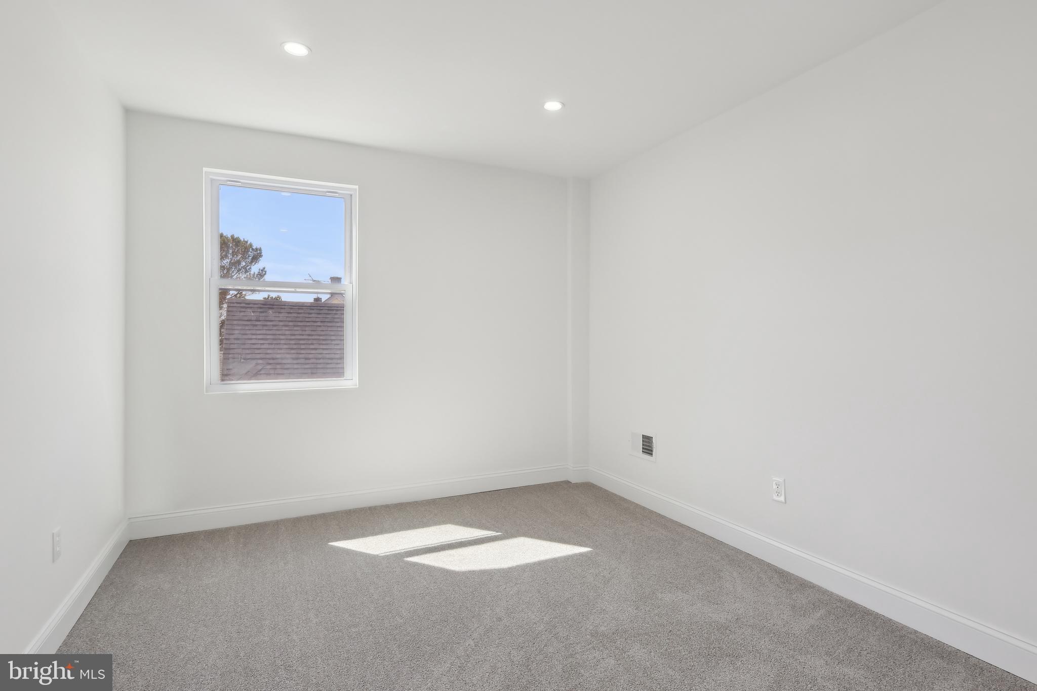 BRYN MAWR - Residential