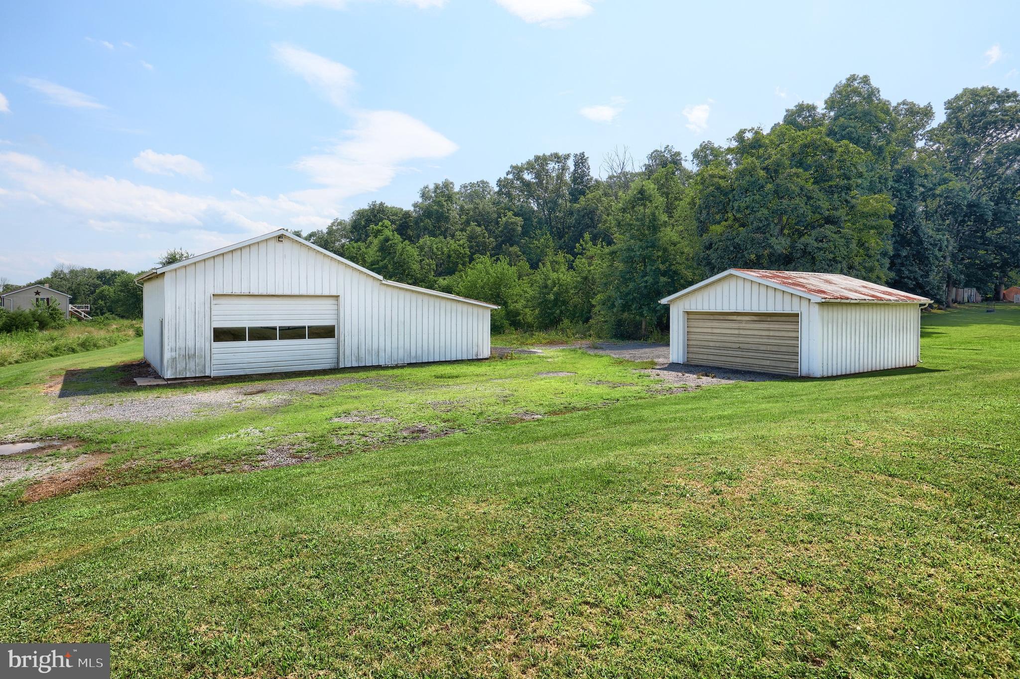 118 BARLOW GREENMOUNT ROAD