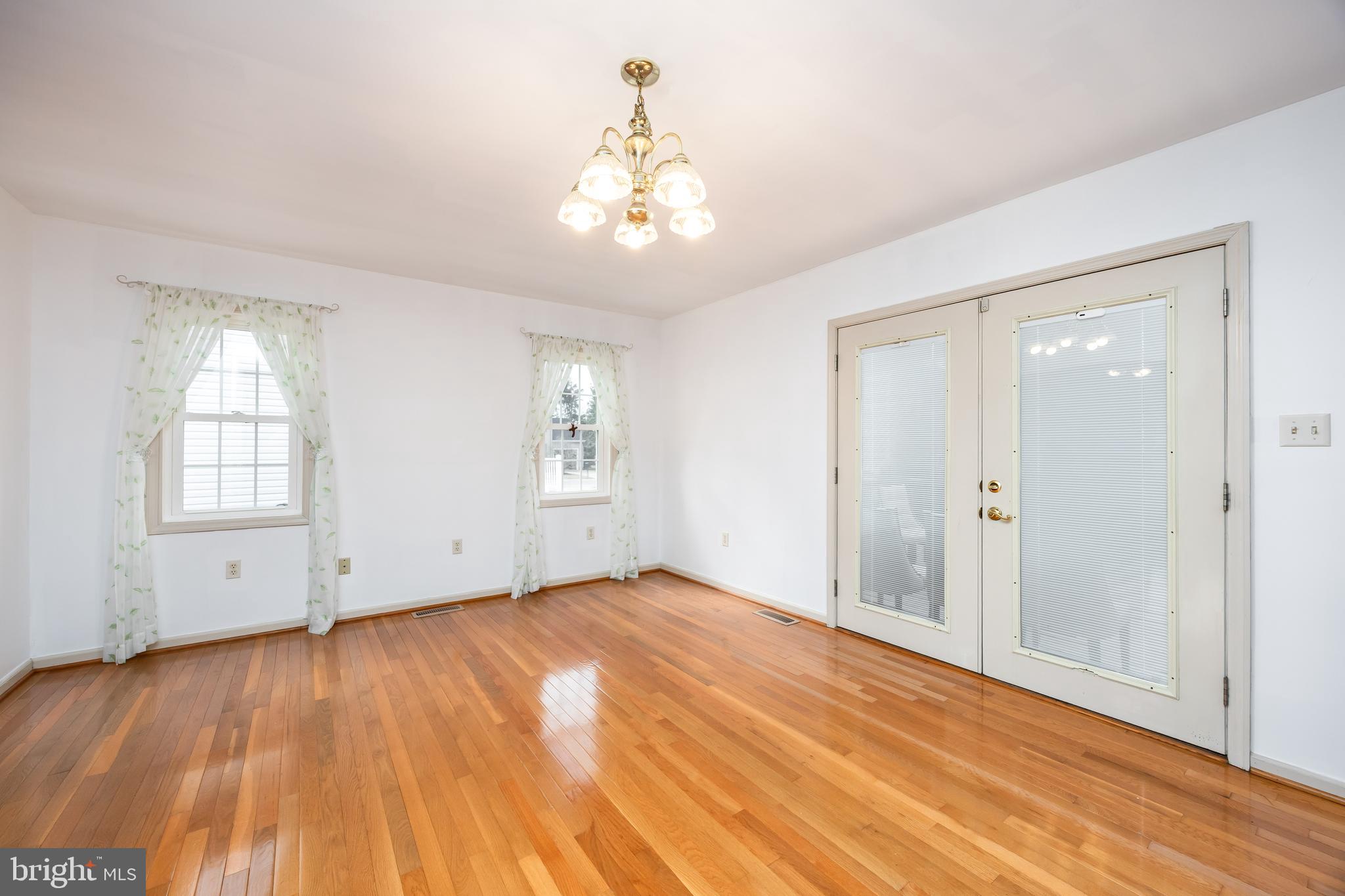 HARBOR POINTE - Residential