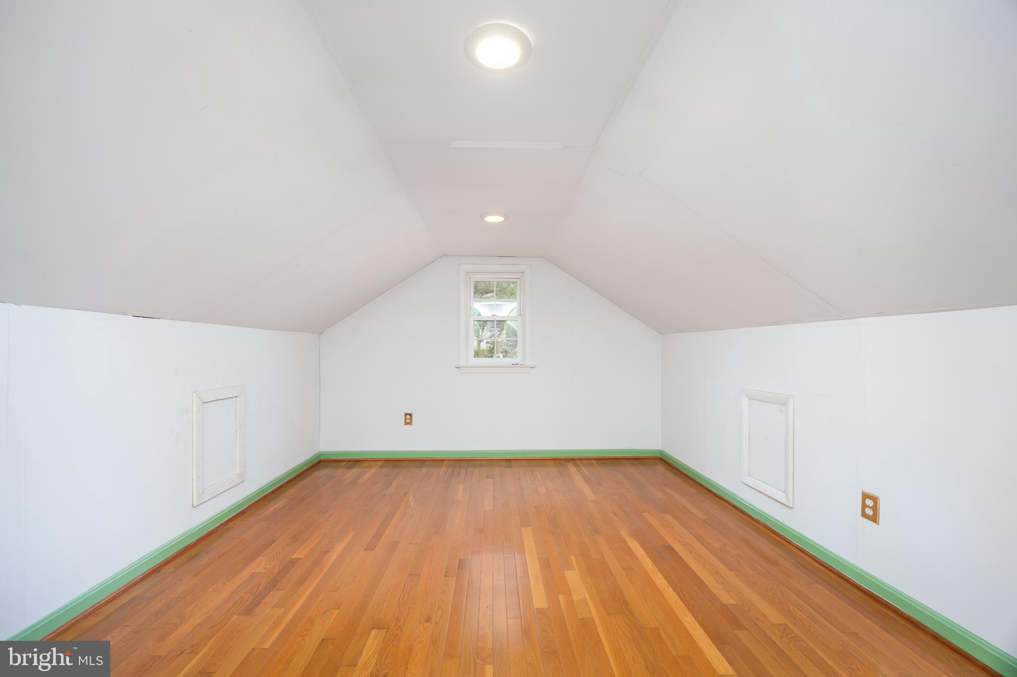 HARBOR POINTE - Residential