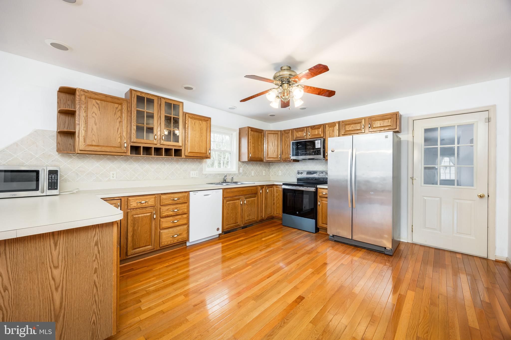 HARBOR POINTE - Residential