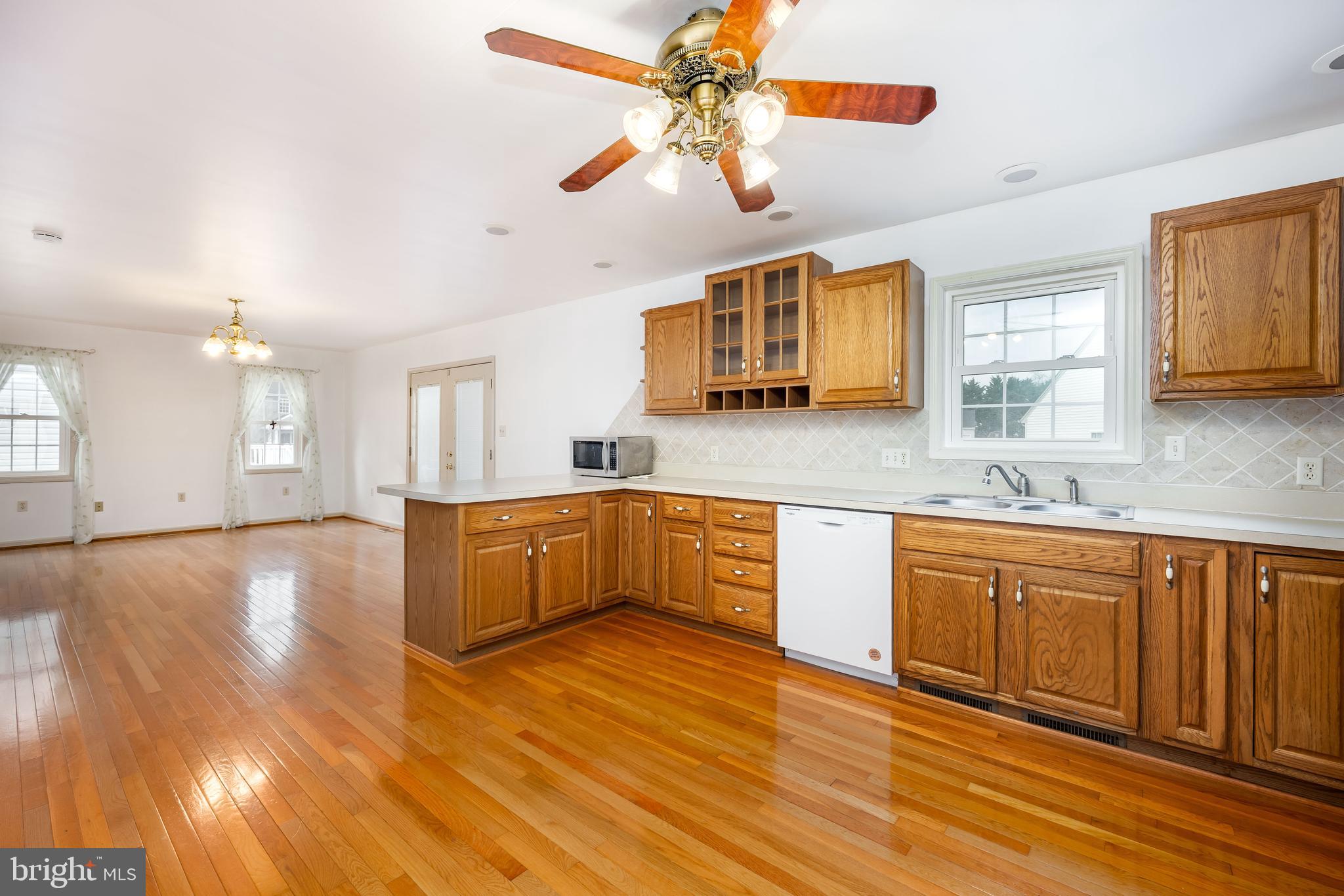 HARBOR POINTE - Residential