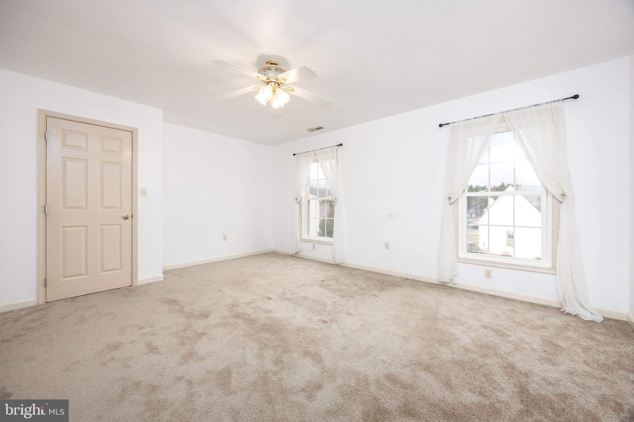 HARBOR POINTE - Residential